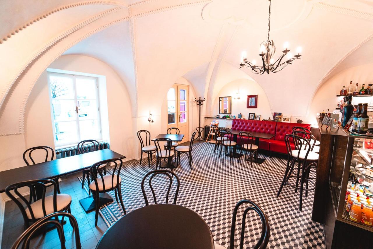 Krone Svätý Jur Eksteriør billede